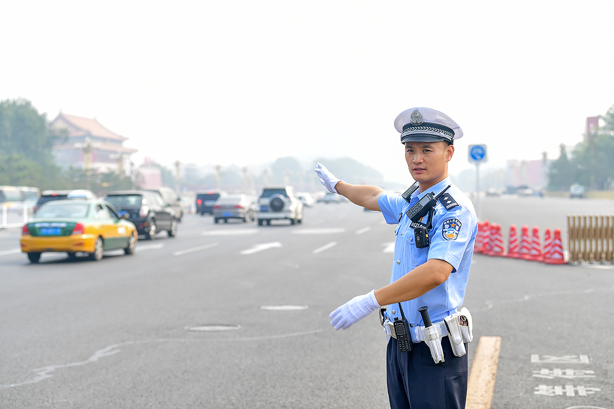 初心不改使命向前之最帅交警孟昆玉