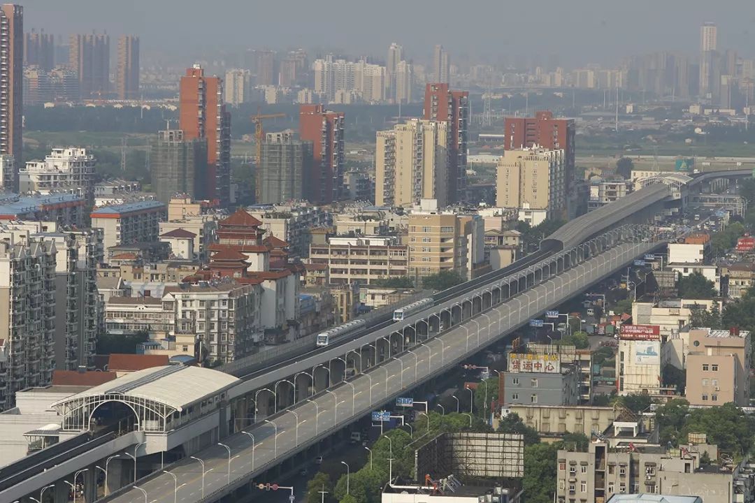 吴家山2012年地铁二号线进驻金银潭武汉临空港成为武汉市首个坐拥地铁