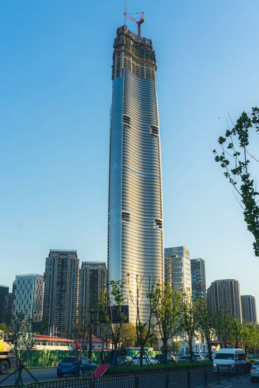 重磅!华中第一高楼即将完工,大量细节首次曝光……