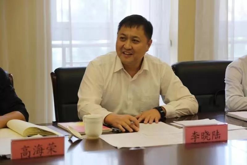 局党组书记,局长李晓陆主持会议,市委主题教育第十指导组成员马名驹到