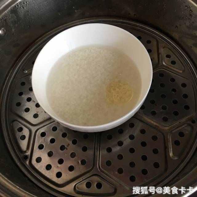 米饭怎么蒸不粘还松散 2ccc53b1a26d4dc084a1c9cdde992f10.jpeg