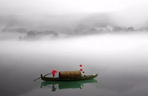 一叶轻舟简谱_沧海一声笑简谱