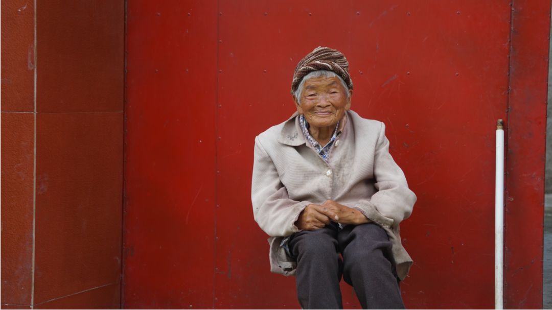对话71岁的独居老人:孤独或许是最大的悲伤