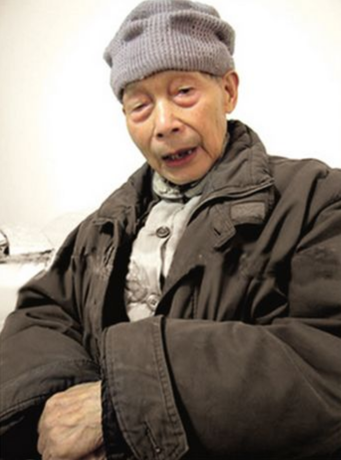 尸位什么什么的四字成语_半三足什么的四字成语(2)