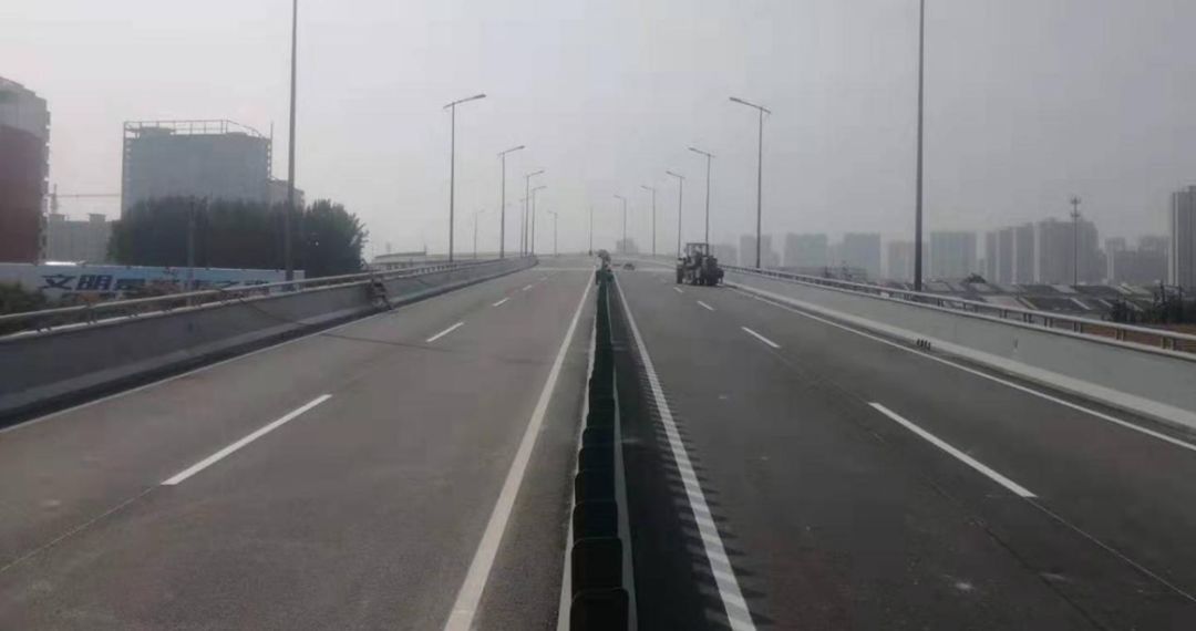 中心线道路 3a4280b69b584ec28d7ddc8ea112abf8.jpeg