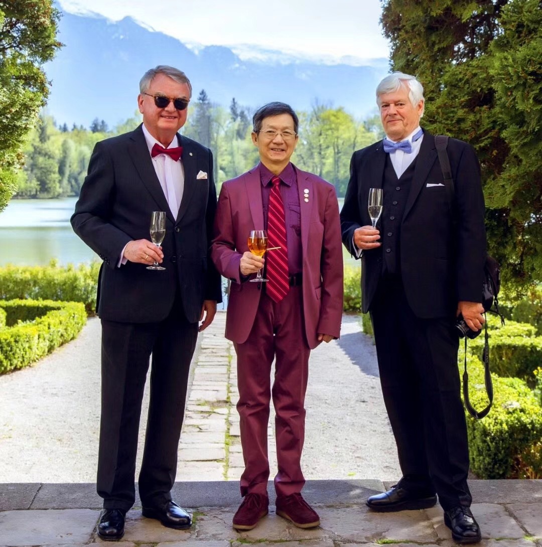 中国油画艺术家协会主席 42e24794e1154404ac5a5350b148f511.jpeg