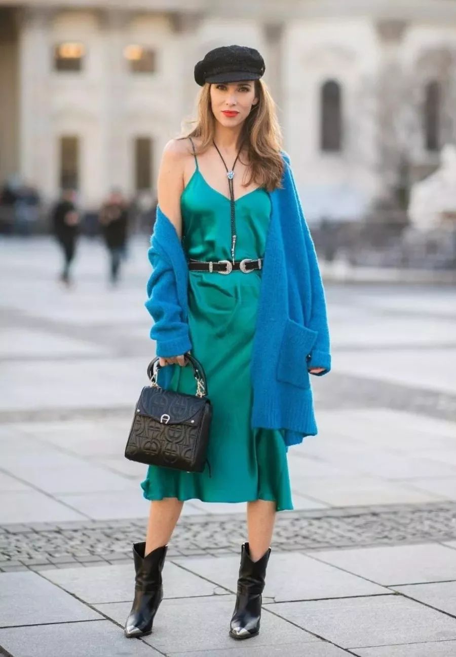 怎么搭配衣服不冷也不热 5f1e08c98dad4562b0fab9d5ead4b502.jpeg