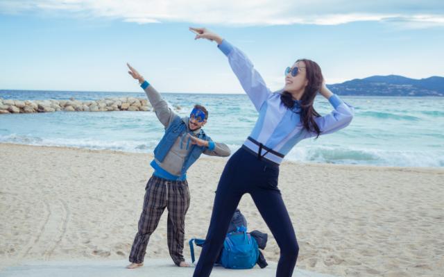 凹造型拍照姿势 648d33767a0743a0862a45376ce2be5b.jpeg