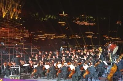 交响乐团演奏现场震撼 668b1e27bffd424682ab3b8cc051fede.jpeg