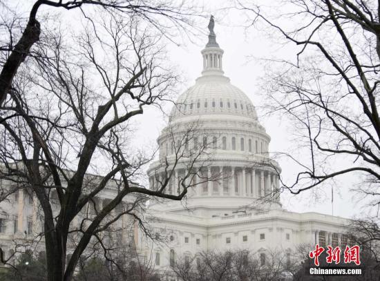 美参议院表决通过临时预算案以避免政府“关门”