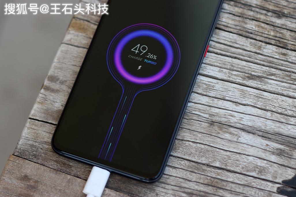 老米粉选择小米9pro道出一番心里话听完我也买了