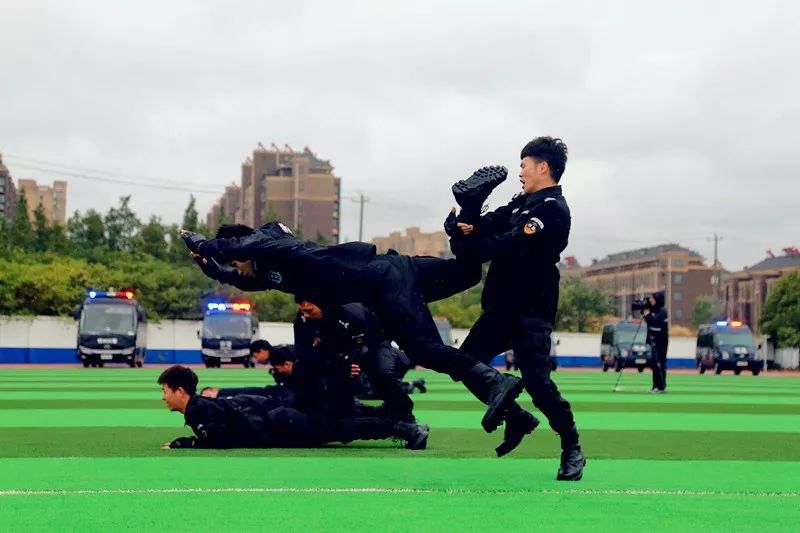 特警招聘条件_20人 宁海公安特警队公开招聘(5)