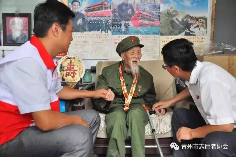 走访慰问建国前老党员,老战士,弘扬爱国主义精神系列活动之一--走进王