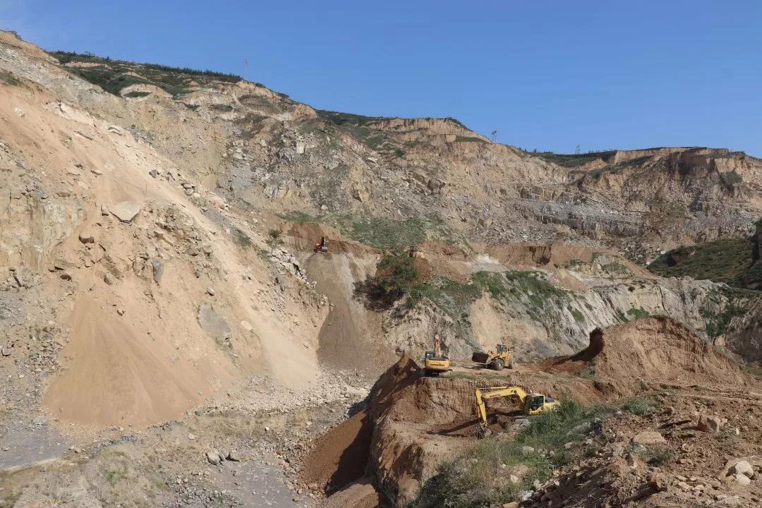 庄里试验区召开废弃工矿用地生态修复土地治理项目推进会