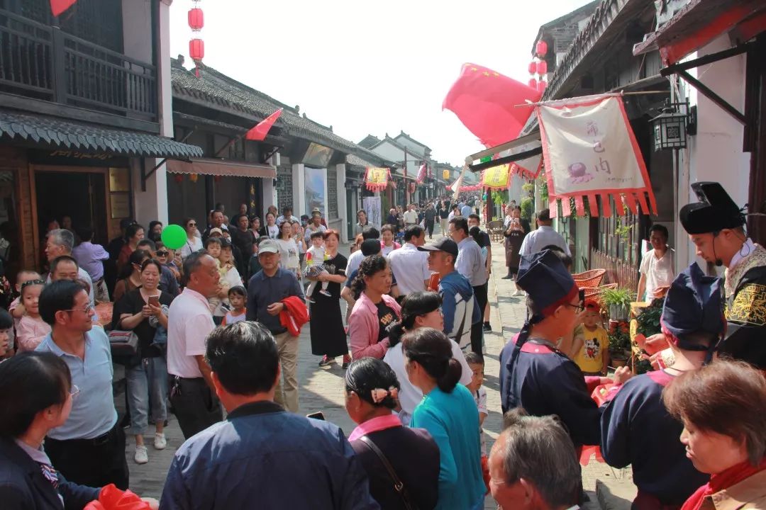 三美三名系列高邮南门大街今日盛大开街现场热闹非凡