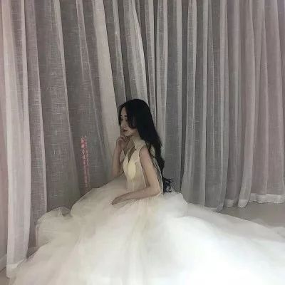 女生头像婚纱照唯美_婚纱照图片唯美(2)