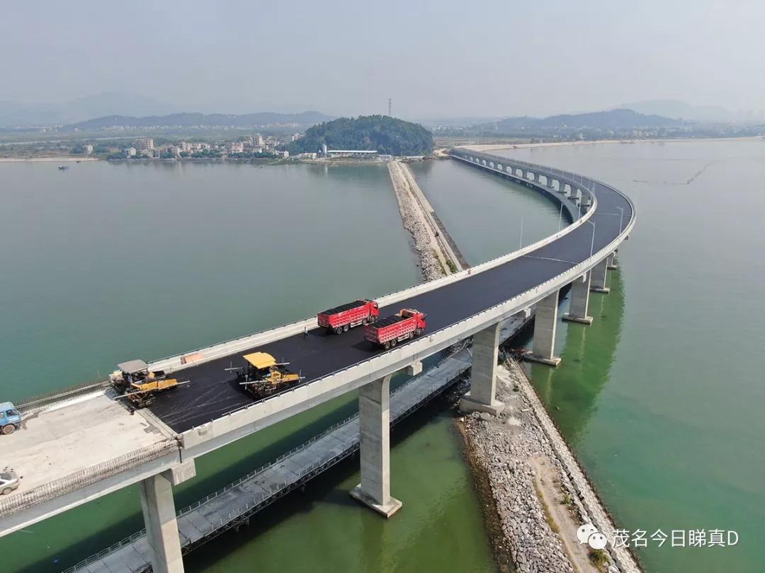 好消息博贺湾大桥全线贯通全长4956公里附高清航拍