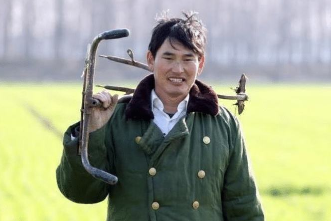 大衣哥朱之文最近的报道 8968fec8b30a47589c6d6fc35b03bfc4.png