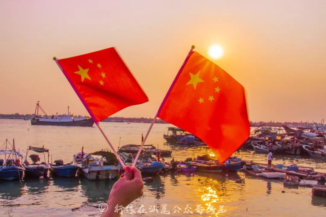 汕尾红刷爆朋友圈!上万幅国旗遍布全城!