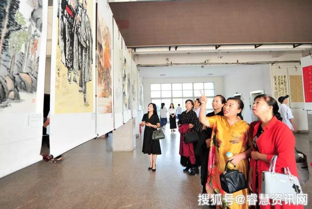 宁陵县举办"不忘初心,牢记使命"书法美术精品展