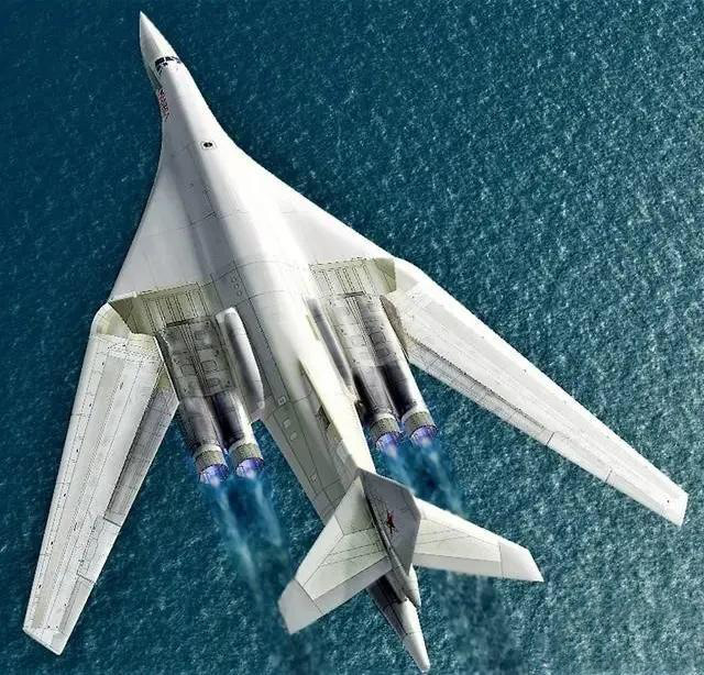 别样视角观看图-160与B-1轰炸机,走进它们