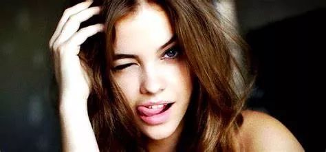 怎么拥有超模的脸 0378b58828cc4aa8add36b5b113010ba.jpeg