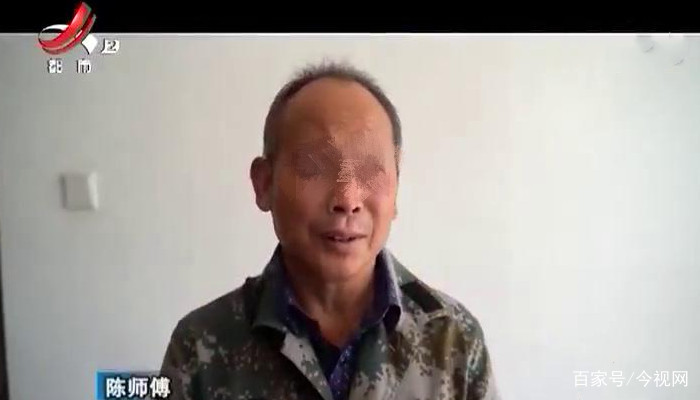 三百元买来一手机,微信里竟有八千多,女子心思一动最终被拘留 三百元买来一手机,微信里竟有八千多,女子心思一动最终被拘留