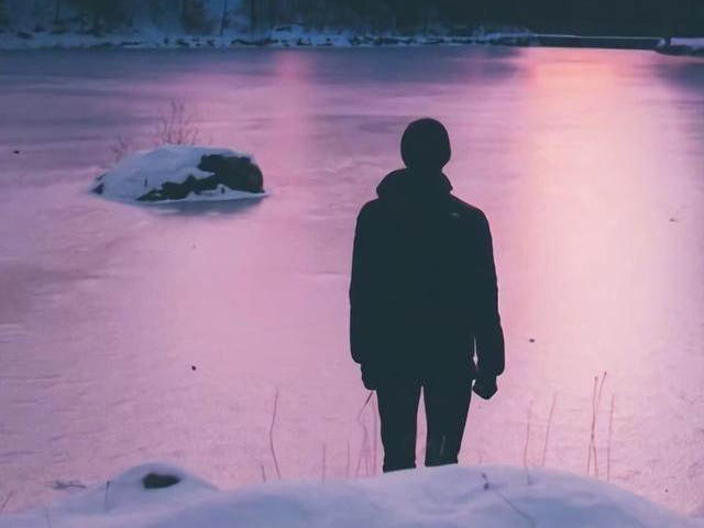 怎么样放下没有意义的感情 3698df5456c142a6b3636fb6c63052d0.jpeg