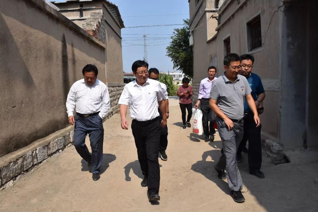桃园动态肥城市委常委办公室主任王勇强到桃园镇开展走访慰问活动