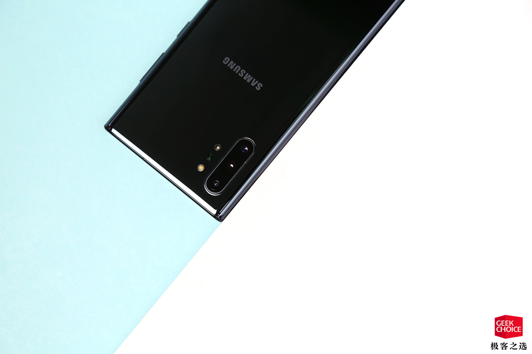 漫威英雄大全英文 三星 Galaxy Note10+ 5G 体验：目前最美的 5G 手机？