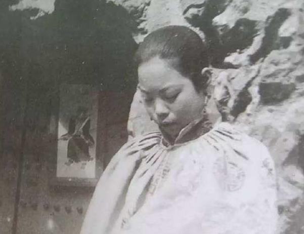 清朝皇帝姓氏之谜 7dc5d189d89b4109811f618974a13214.jpeg