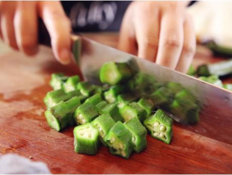 炒肉丝凉油还是热油下锅 8c4c626ee75449ca9cd9351285ba9a99.jpeg