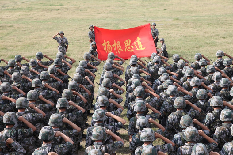 特级战斗英雄“爆破大王”，打退美军8次进攻，连队名字以他命名