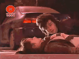 嘴对嘴喂饺子,强吻清纯小花,他人设崩塌了?