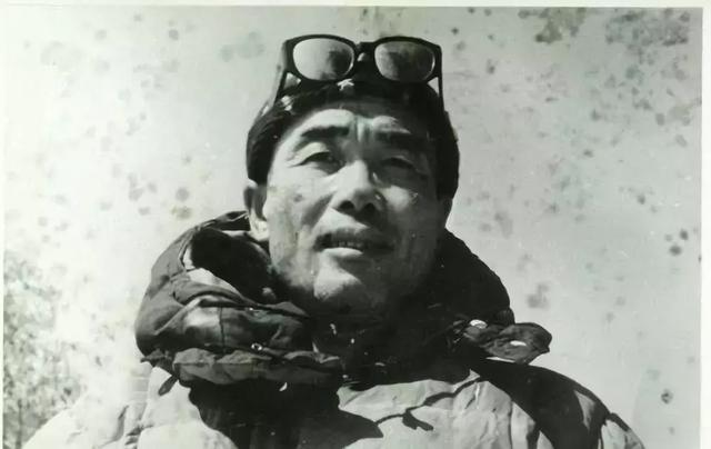 “中国人饭都吃不饱,为什么要攀登珠峰?”