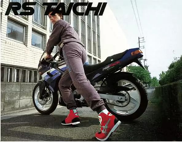 怎么当职业摩托车赛车手 c8df29c5358b4854b73166b20222ff7c.jpeg