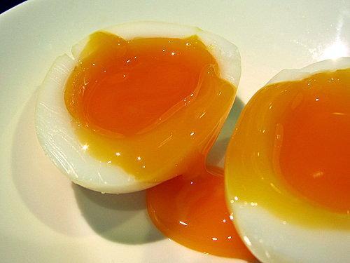 什么样的人不能吃蛋黄？吃蛋黄需要注意些什么？