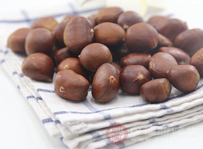 板栗的营养价值与功效及作用 f94b3a5f23d34e908d64cfd7aa46fdce.jpeg