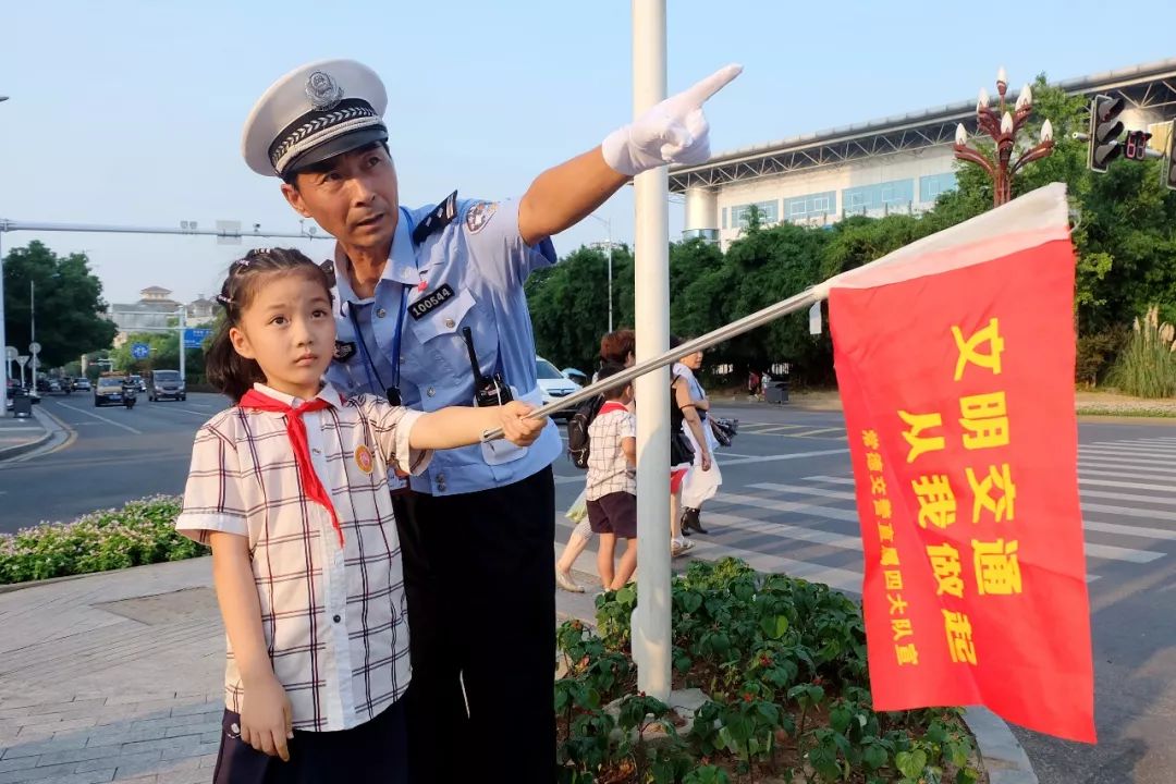 单人口哨_口哨简笔画