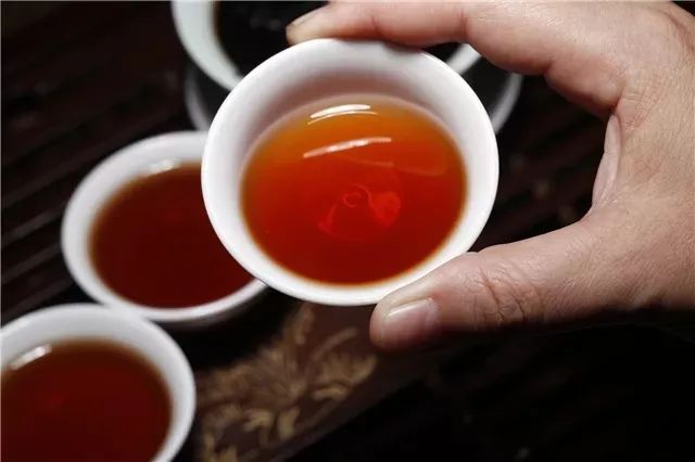 什么茶对心血管疾病有益 12a7354faf674ce69c9b3ed527cdcb17.jpeg