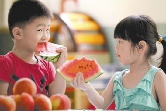 【蓝象宝贝育儿】国庆小长假来了，带娃做到“三不吃”，让孩子脾胃好，少生病