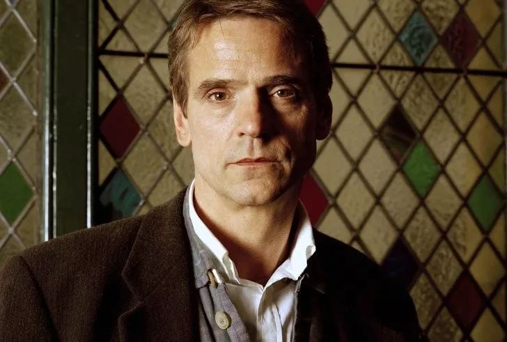 杰瑞米·艾恩斯(jeremy irons).10.休·格兰特(hugh grant).9.