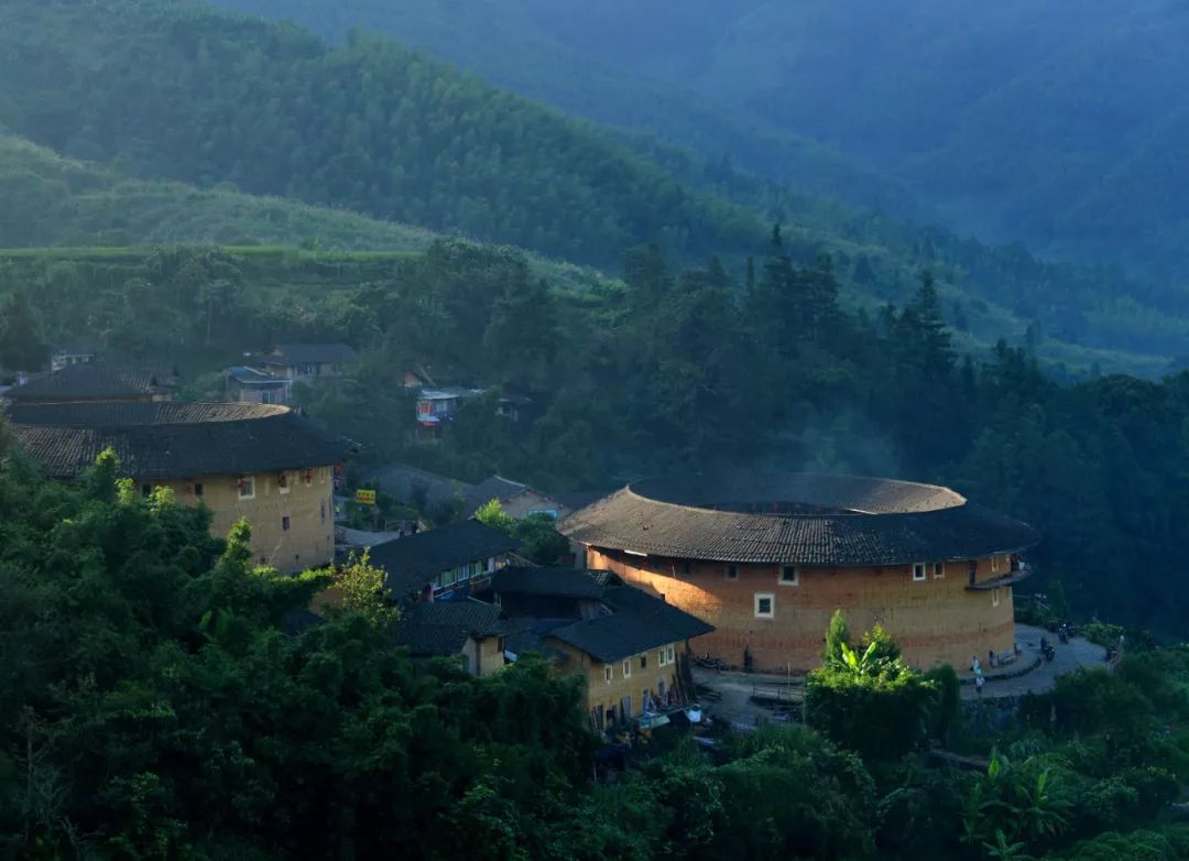 古徽州的人口_徽州古村落图片(3)