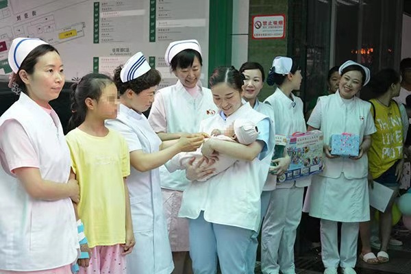 四川长宁地震236名住院伤员全部出院，巡诊伤员达8千人次