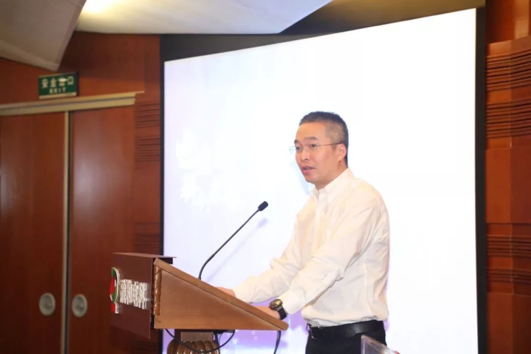 有限公司党组成员,副总经理,总会计师杨亚,上海市青浦区副区长彭一浩