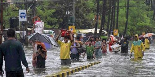 印度暴雨致至少86人丧生几所医院被洪水淹没