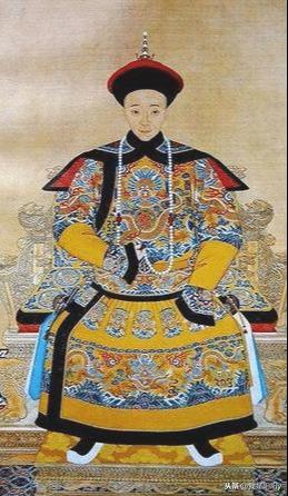 清朝皇帝画像对比 a1914fa564534de19236f544b80ab567.jpeg