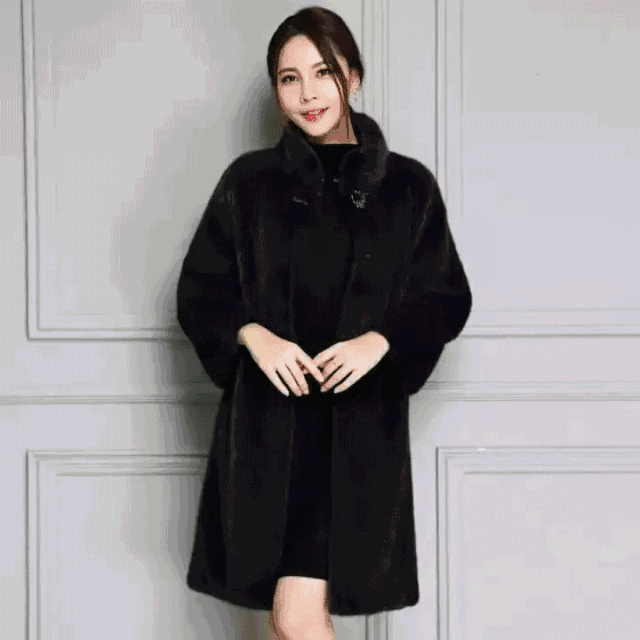 颗粒羊毛大衣 380元起 羽绒服 399元起 皮衣 499元起 派克服 780元起