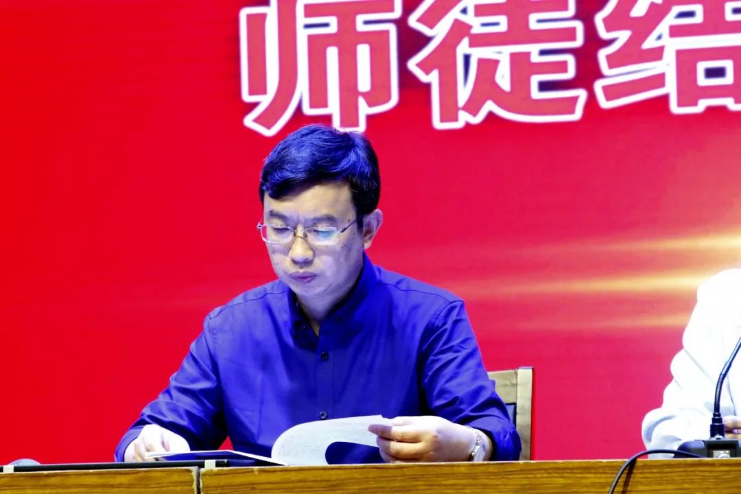 襟江小学教育集团举行师徒结对仪式