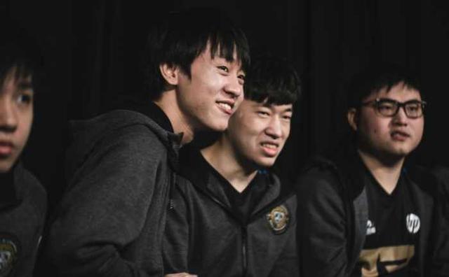 rng小明拿手英雄接连被削弱,rng该怎么应对接下来的世界赛